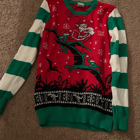 Christmas sweater, lights up, worn one time, size large - Picture 2 of 6